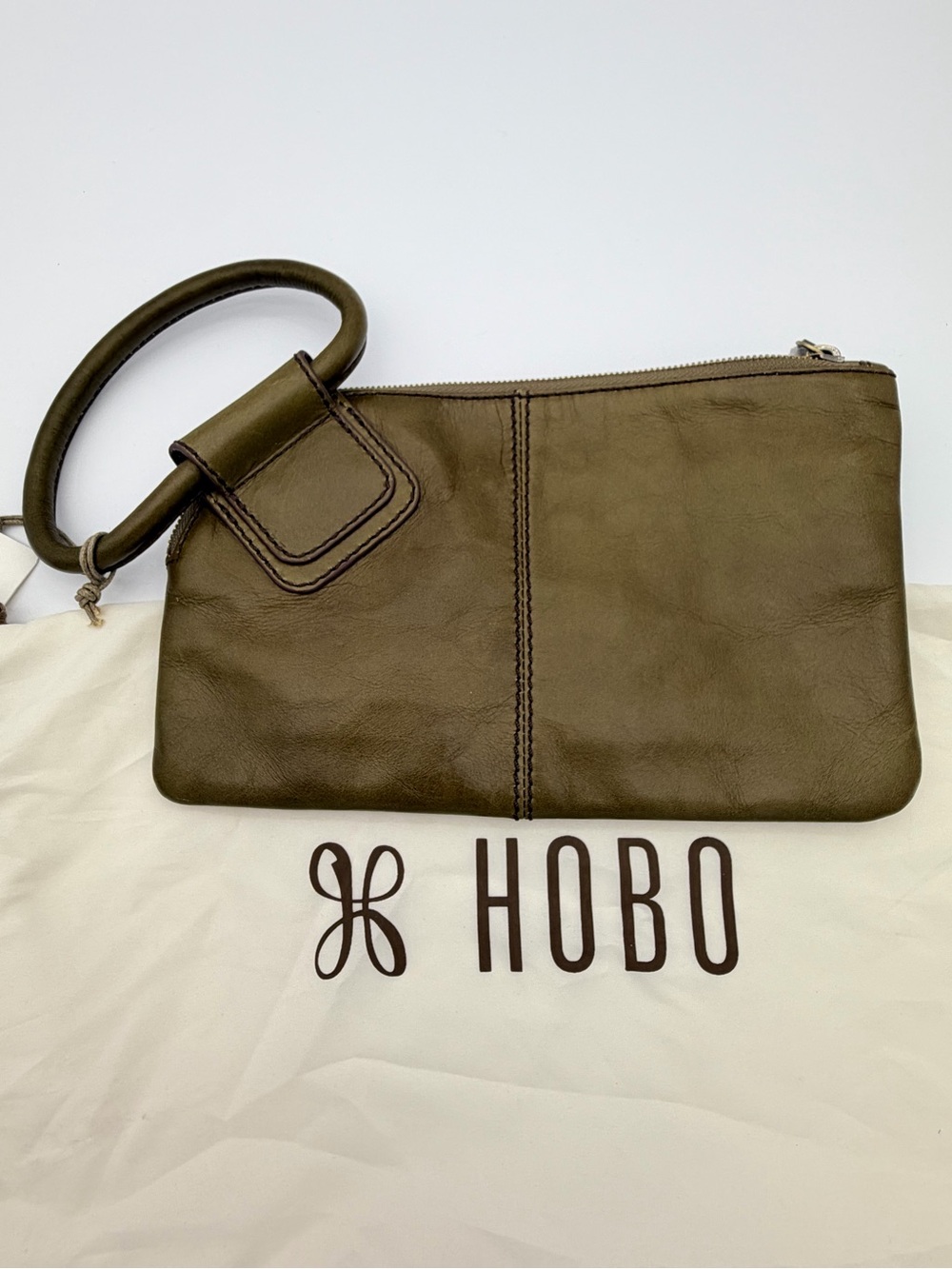 HOBO sable polished Leather Wristlet Green Willow Olive NWT